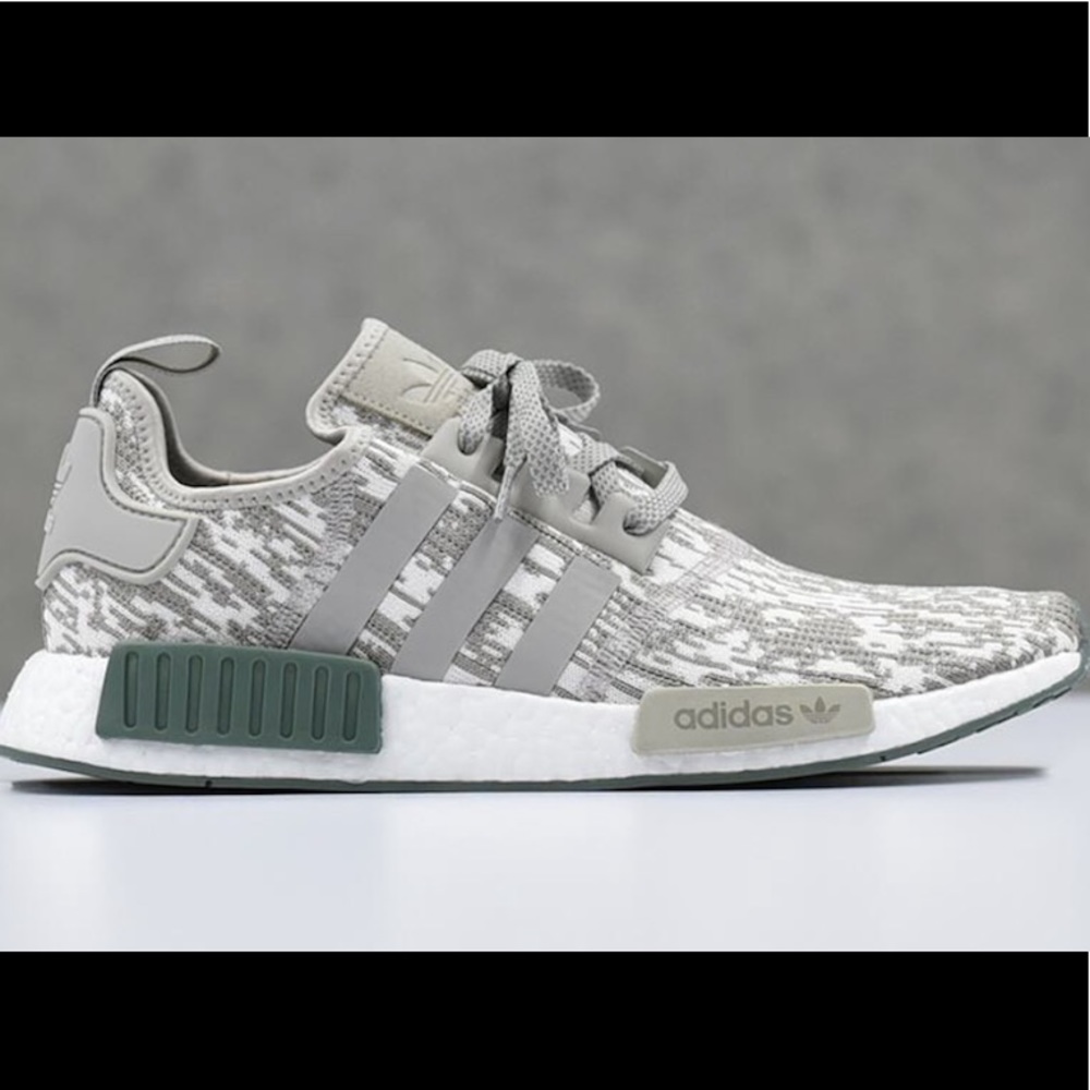 Adidas NMD R1 ‘sesame’